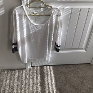 EXPRESS white elbow length top